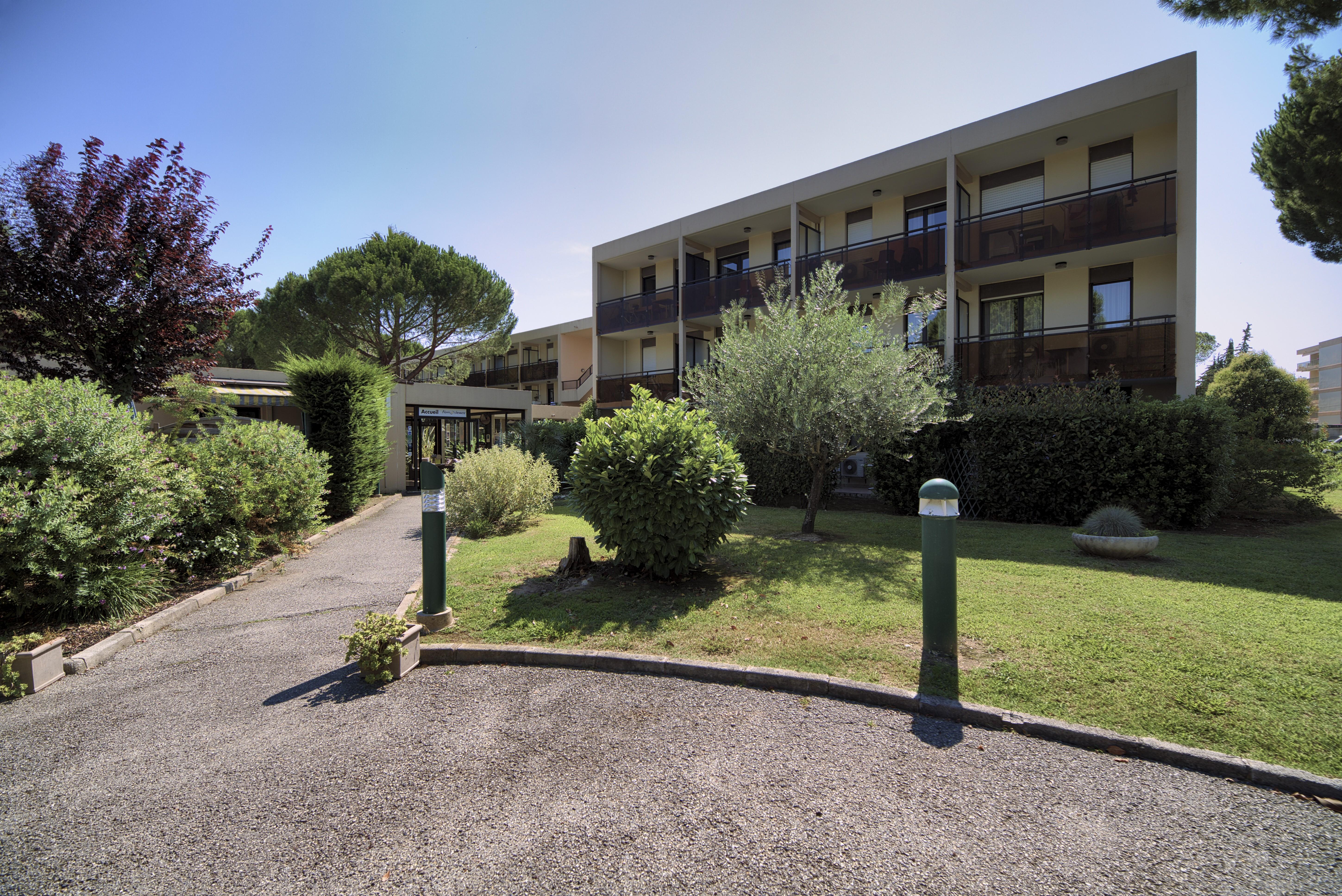 Residence Pierre & Vacances Les Jardins Ombrages Mandelieu Exterior foto